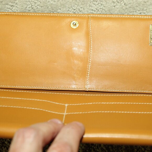 Authentic Gucci Vintage Ivory Micro GG Supreme Coated Canvas Wallet - Picture 4 of 6